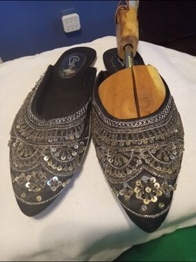 Candie's Black Embellished Beaded Pointed Mules